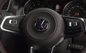 vw-golf-steering-wheel-buttons