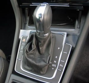 vw-golf-tsi-gear-knob