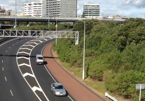 How to Merge onto a Motorway or Highway
