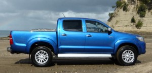 toyota-hilux-sr5-2014