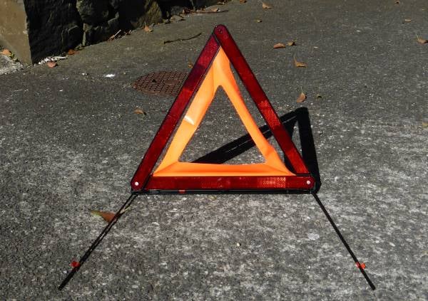 reflectorised warning triangle