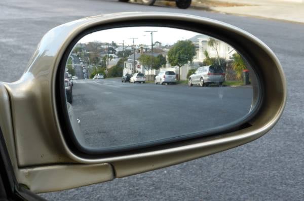 How to adjust your wing mirrors correctly