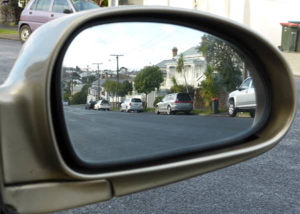 wing mirror too far out