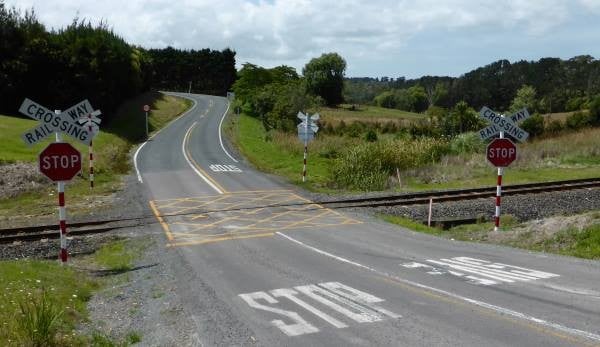 uncontrolled railway crossing