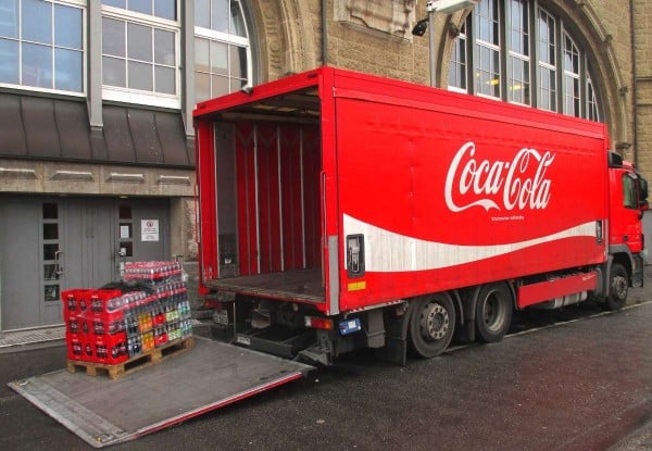 rigid truck coca cola