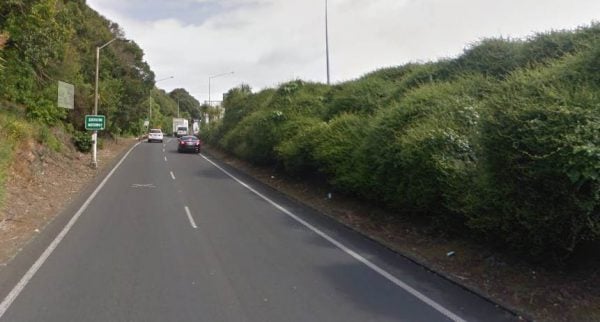 It's impossible to see traffic on the motorway from the Gillies Avenue on-ramp until you're most of the way there. Fortunately it has it's own lane, although that is short and is an exit-only lane to Khyber Pass Road. Merging here causes a huge bottleneck and traffic congestion.