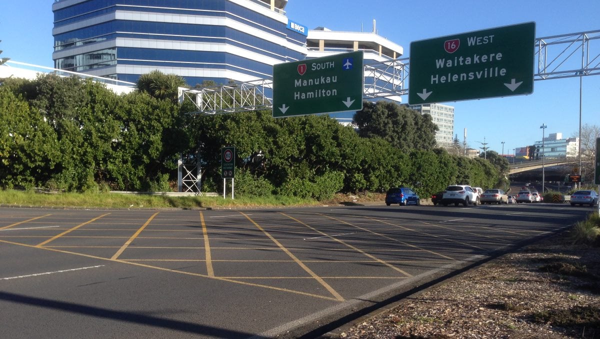 motorway on-ramp intersection