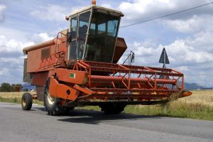 agricultural vehicle drivers can learn the road rules