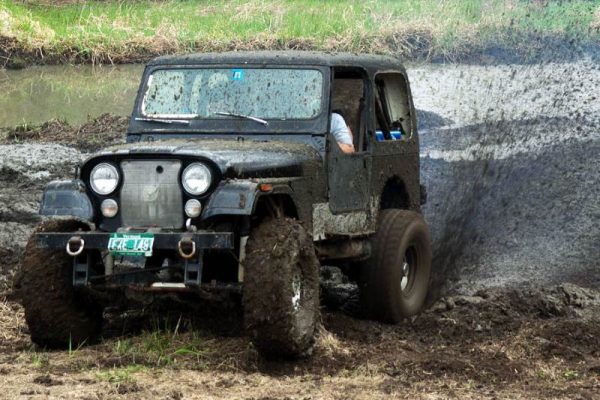 muddy jeep