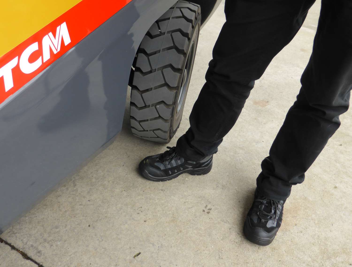 Pedestrian Safety Around Forklifts