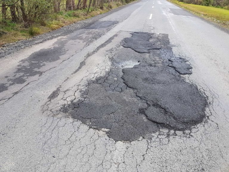 Pothole dangers should drivers be taught how to avoid potholes?