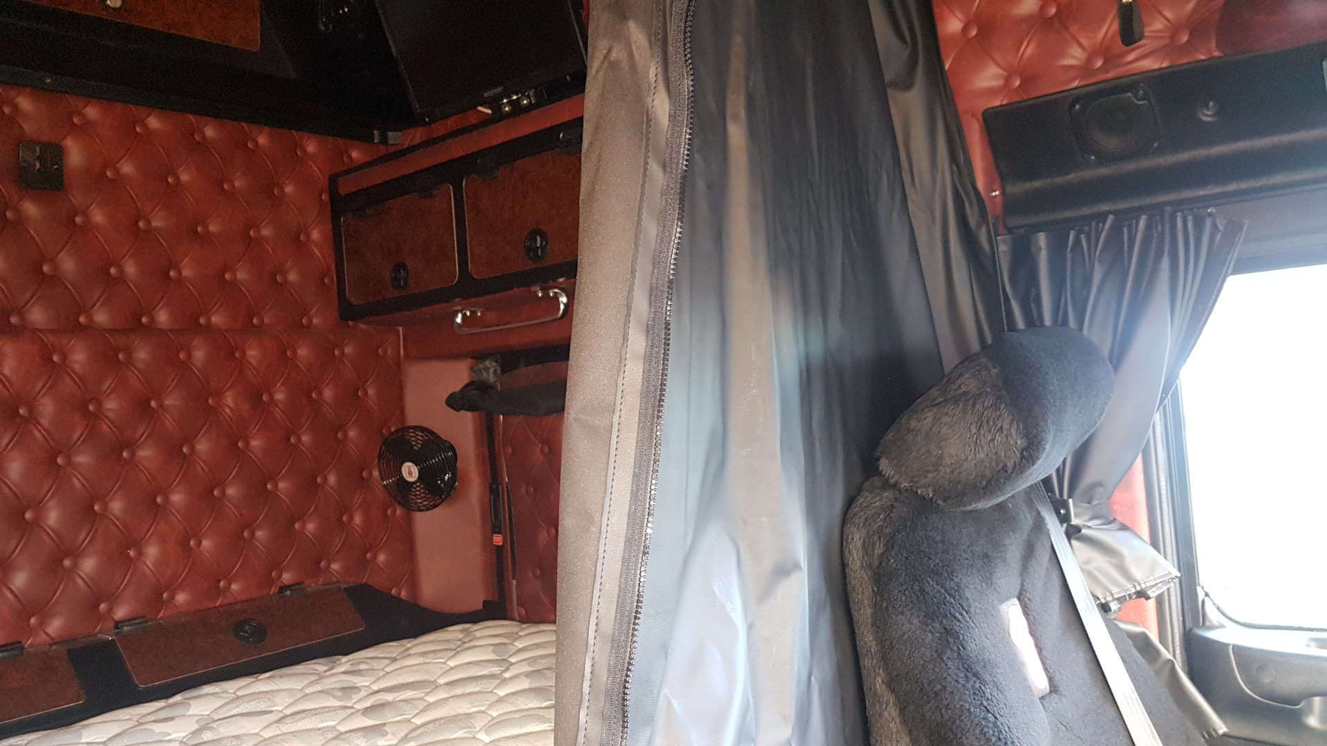 What's a sleeper cab and how should truck drivers use them?