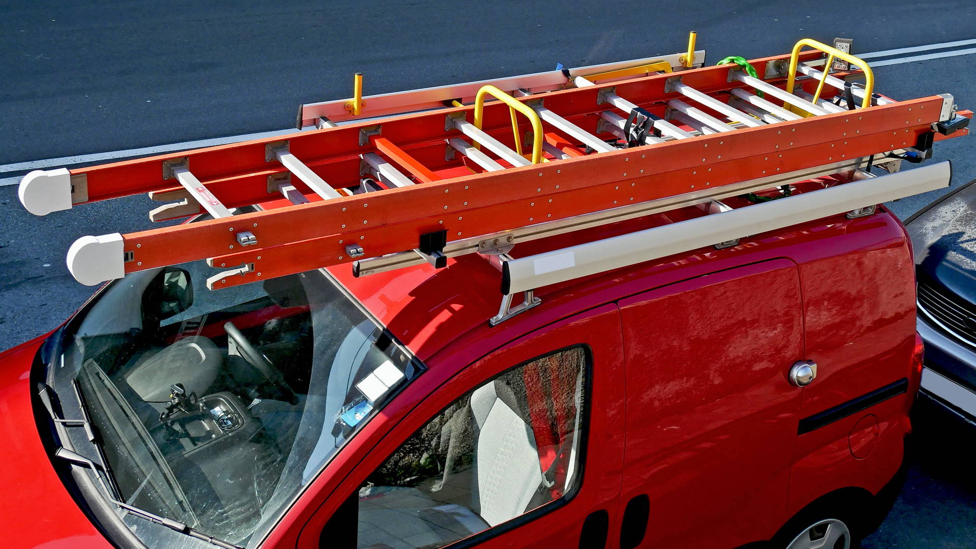 How do you safely load a roof rack?