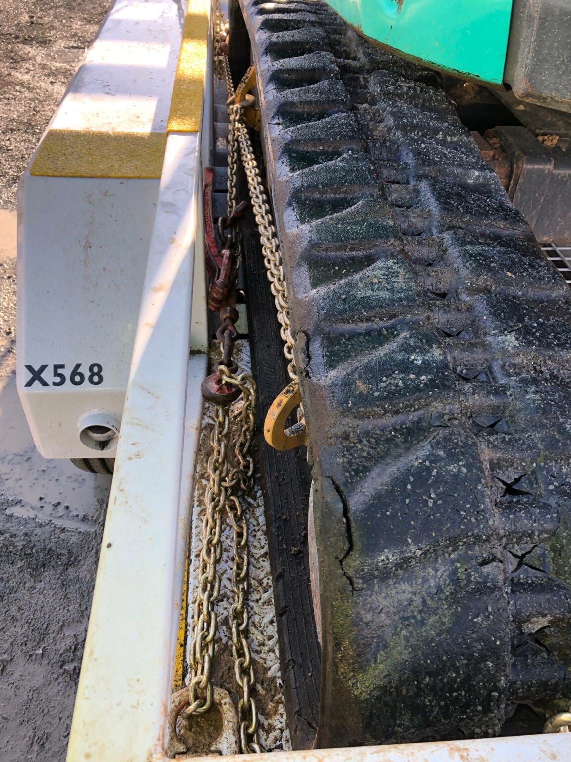 How to transport an excavator